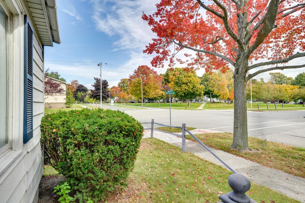 Ludington Vacation Rental - Walk To Lake Michigan! 외부 사진