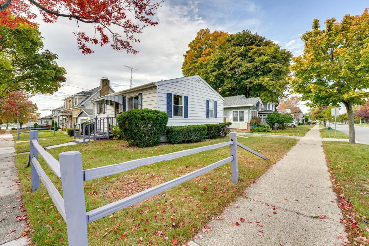 Ludington Vacation Rental - Walk To Lake Michigan! 외부 사진